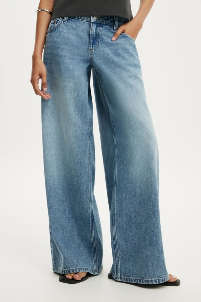 Petite low rise wide jean