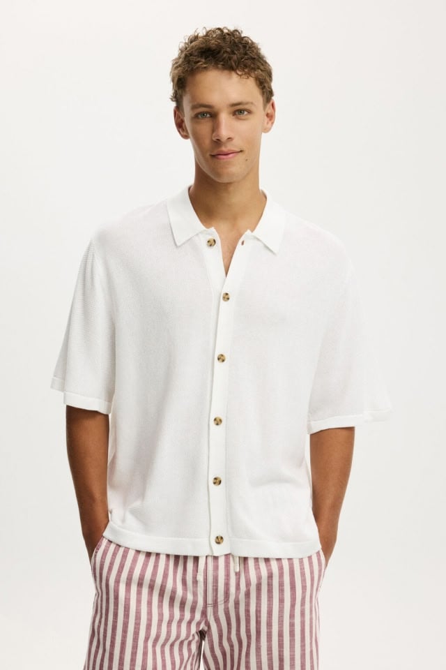 Box fit knit shirt