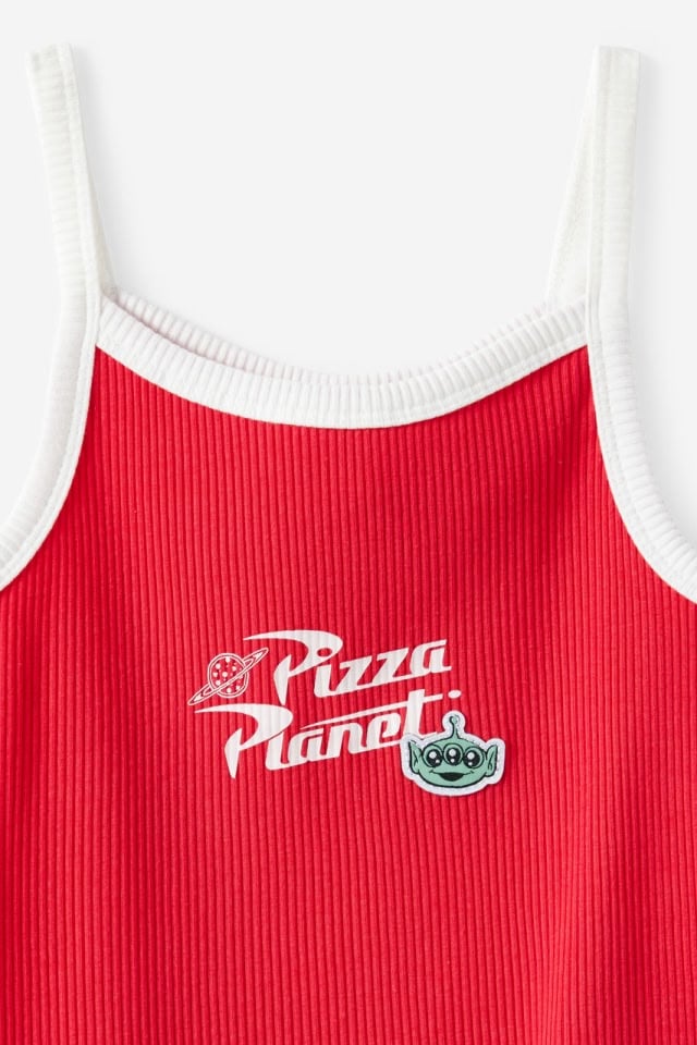 License stella tank top